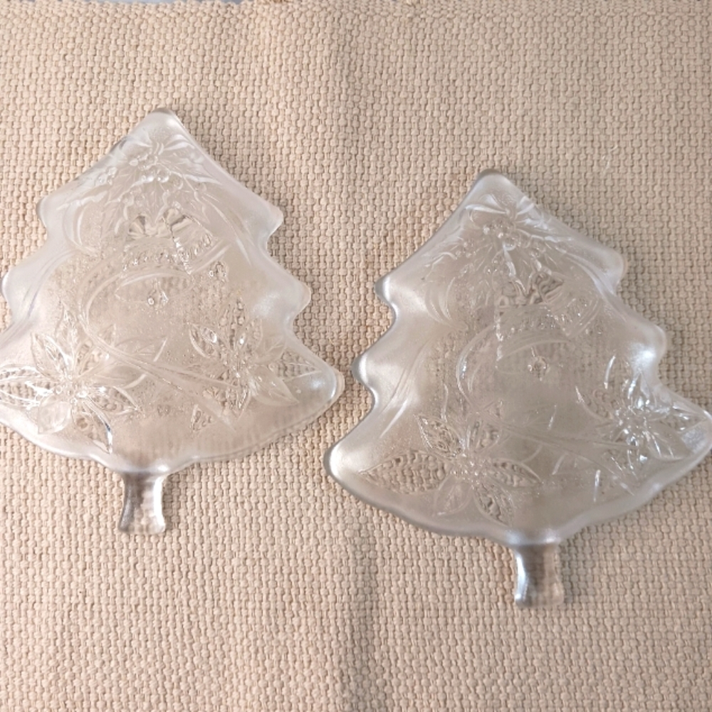 2 Pressed Glass Christmas Tree Candy Dishes EUC - Picture 3 of 6